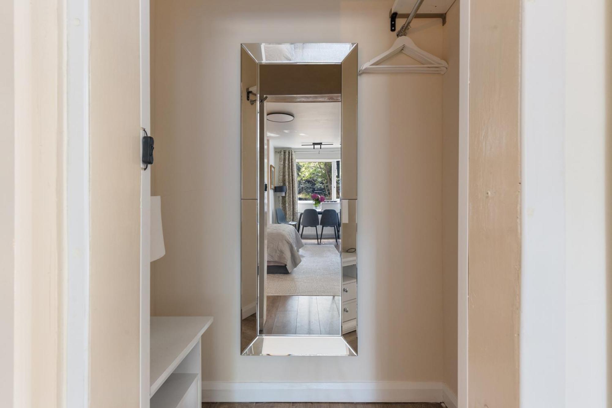 King Studio Apartment With Garden And Parking Ealing Luaran gambar
